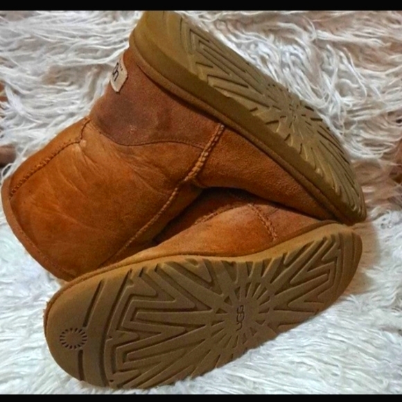 Ugg Boots Plush Chestnut Size 8 - Picture 3 of 8